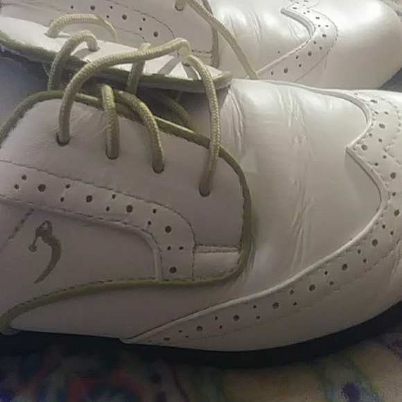 Lady fairway wingtip golf shoes 8.5 - Picture 4 of 5